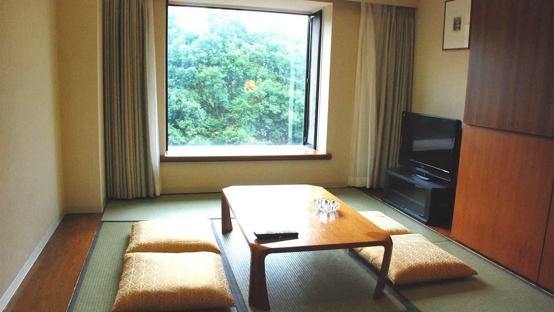 Hotel Resorpia Hakone
